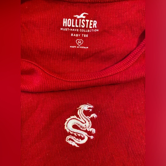 Hollister Women Baby Tee - Picture 3 of 3